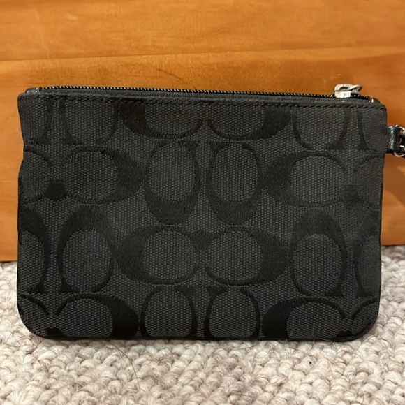 Coach Wristlet - Picture 4 of 5